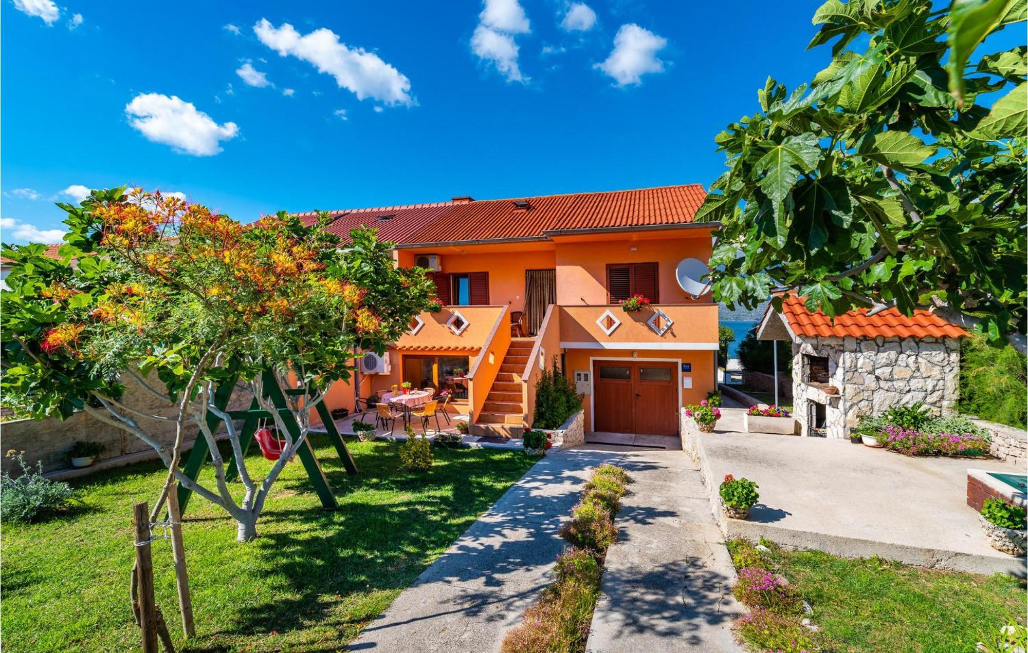 Lovely Apartment In Razanac With Wifi 外观 照片