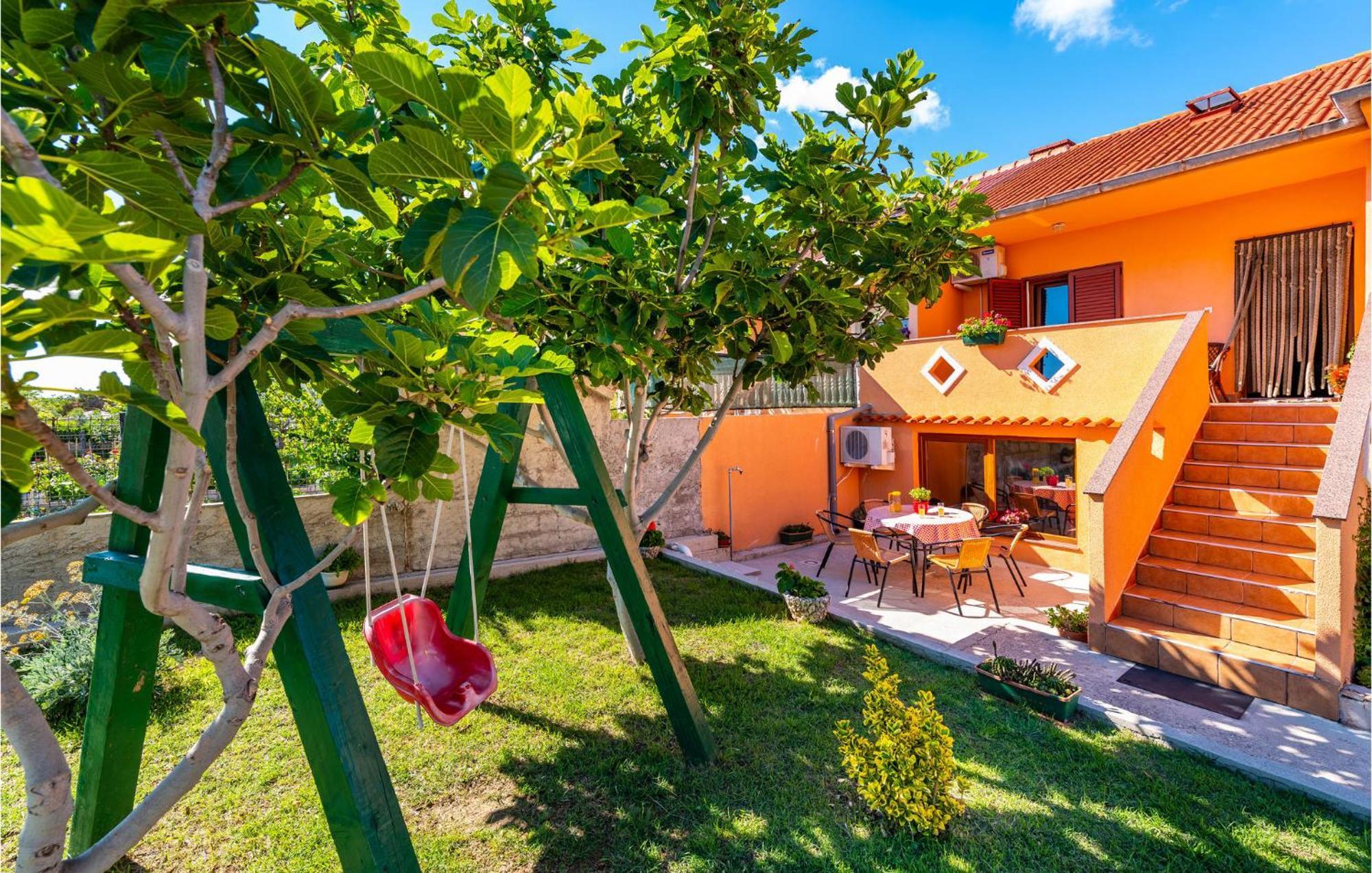 Lovely Apartment In Razanac With Wifi 外观 照片